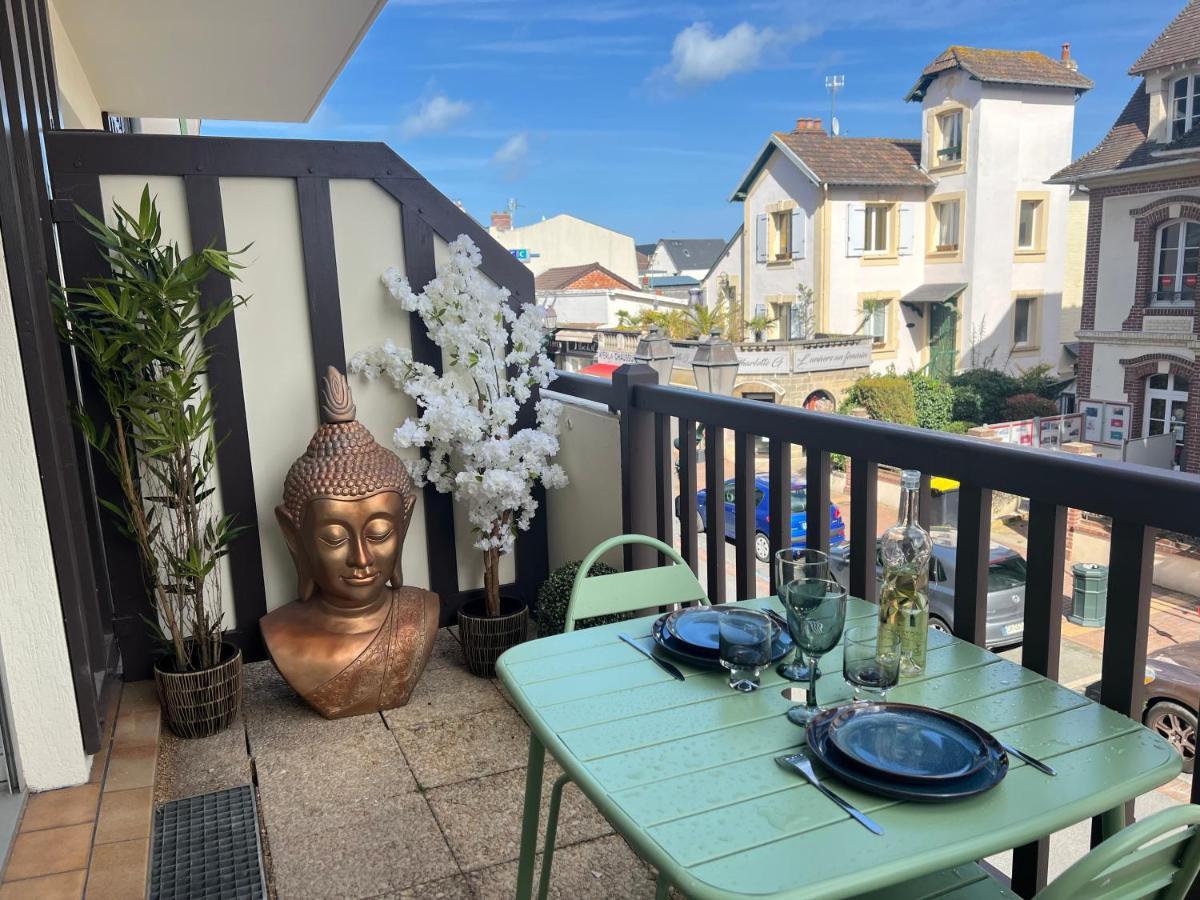 Appartement Hyper Centre De Cabourg Avec Balcon Exterior photo